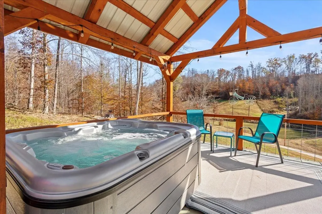 16 Hickory Lane Campton KY 41301