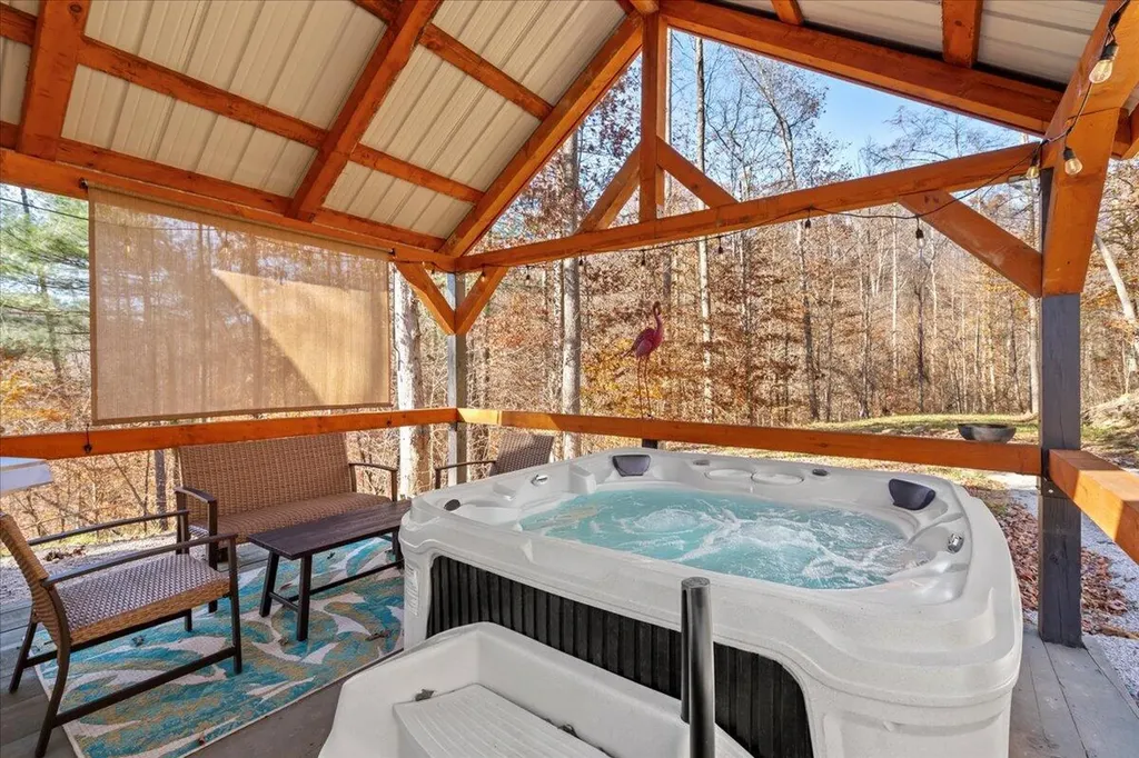 16 Hickory Lane Campton KY 41301