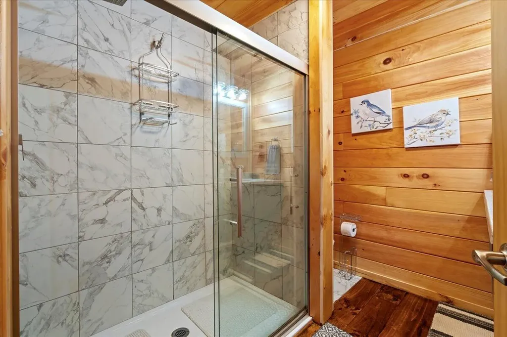 16 Hickory Lane Campton KY 41301