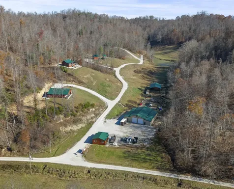 16 Hickory Lane Campton KY 41301
