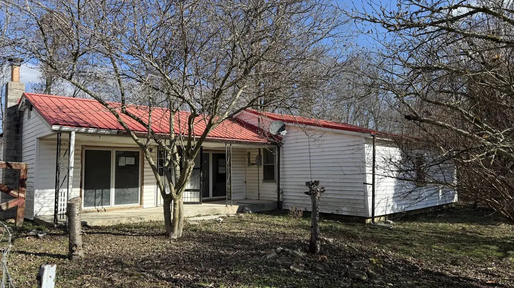 383 E Halcomb Road Orlando KY 40460