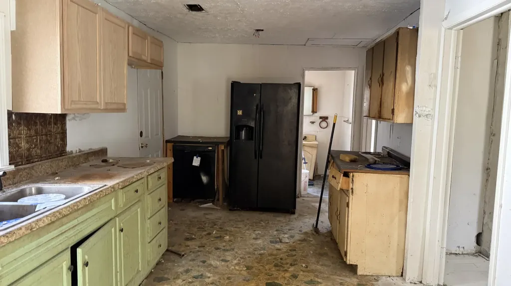383 E Halcomb Road Orlando KY 40460