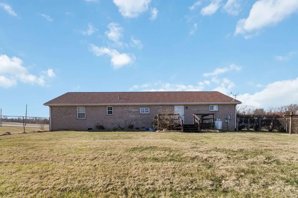 3938 North Highway 1247 Somerset KY 42503