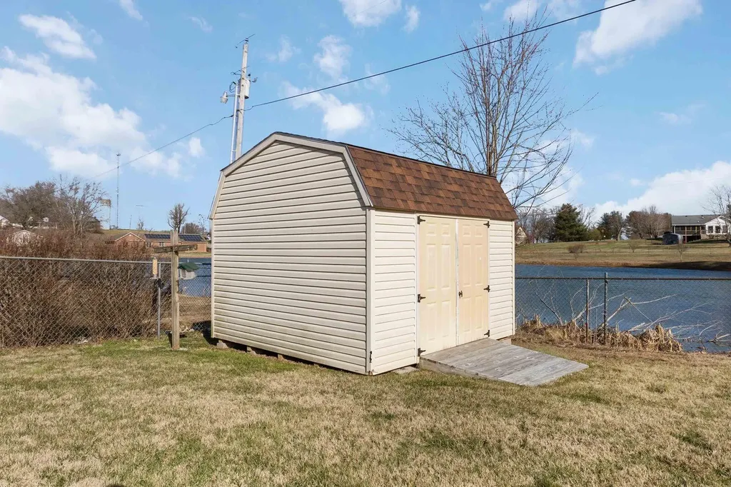 3938 North Highway 1247 Somerset KY 42503