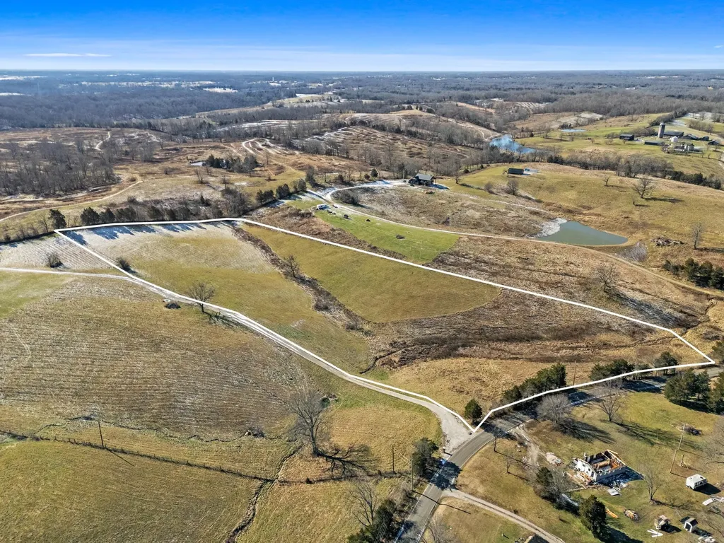 2011 Mill Creek Pike Lawrenceburg KY 40342