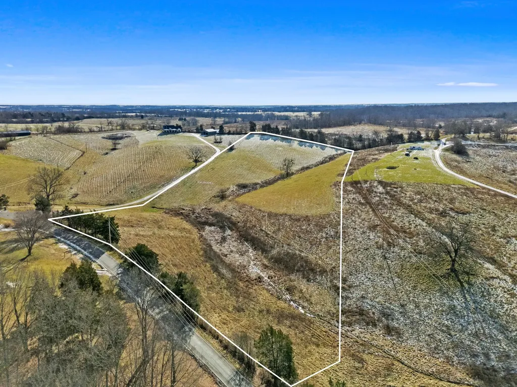 2011 Mill Creek Pike Lawrenceburg KY 40342
