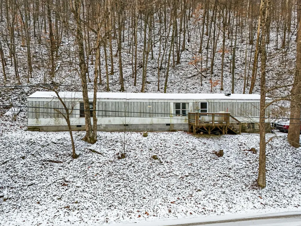 428 Kelly Fork Road Hazard KY 41701