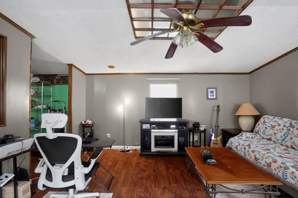 428 Kelly Fork Road Hazard KY 41701