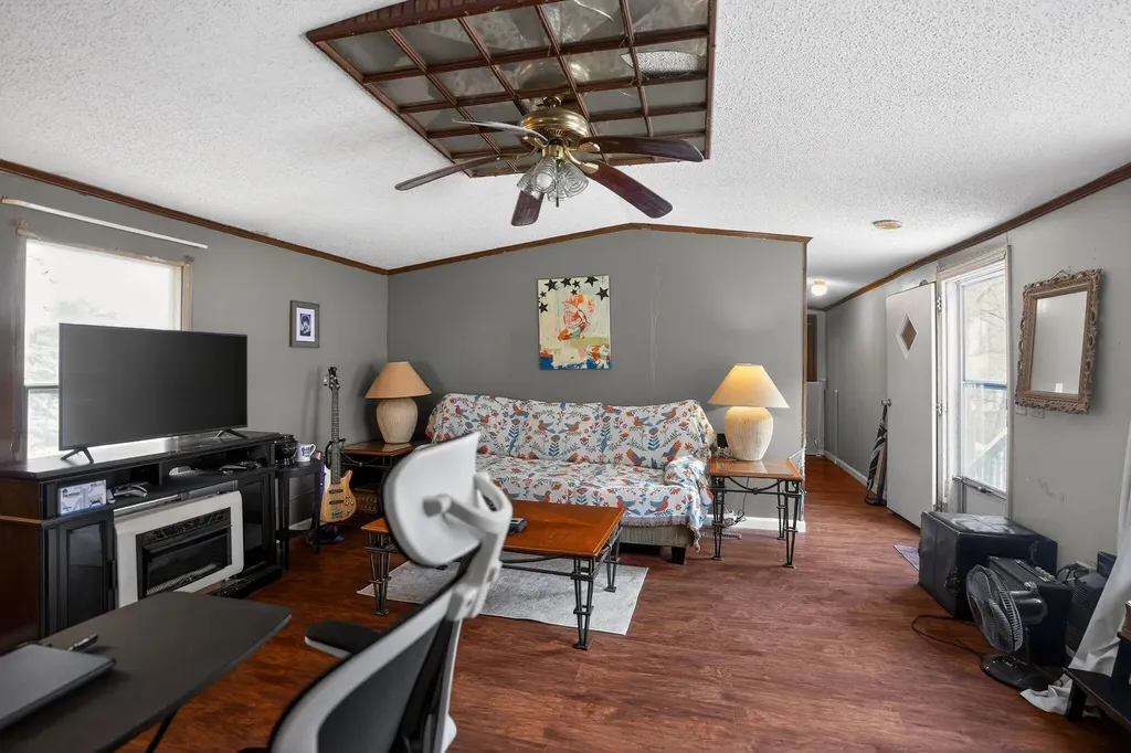 428 Kelly Fork Road Hazard KY 41701