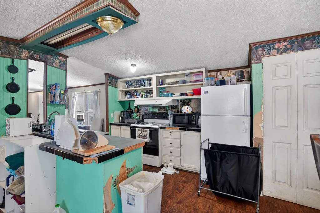 428 Kelly Fork Road Hazard KY 41701