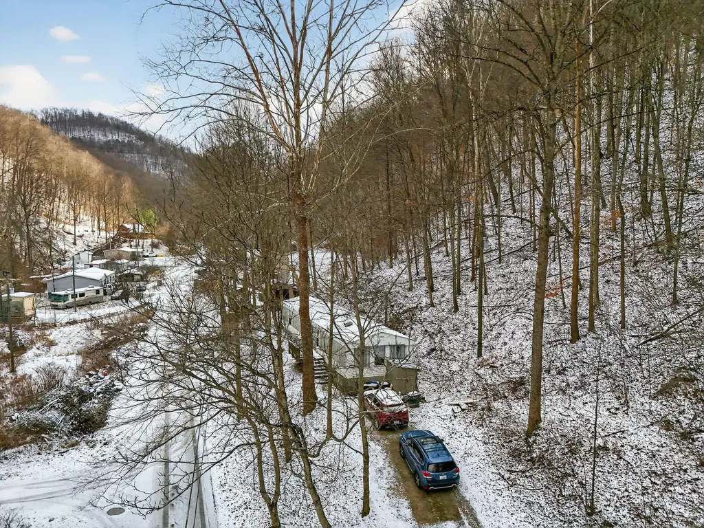 428 Kelly Fork Road Hazard KY 41701