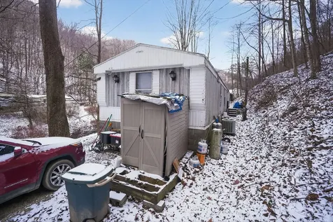 428 Kelly Fork Road Hazard KY 41701