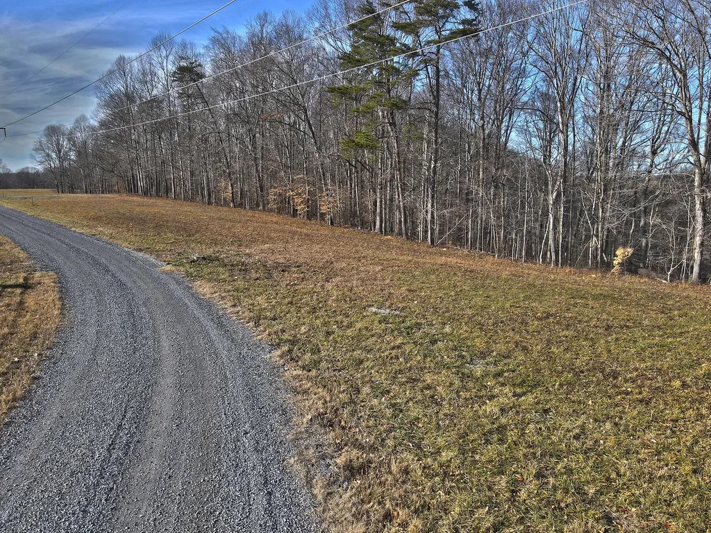 53 Dockery Road Russell Springs KY 42642