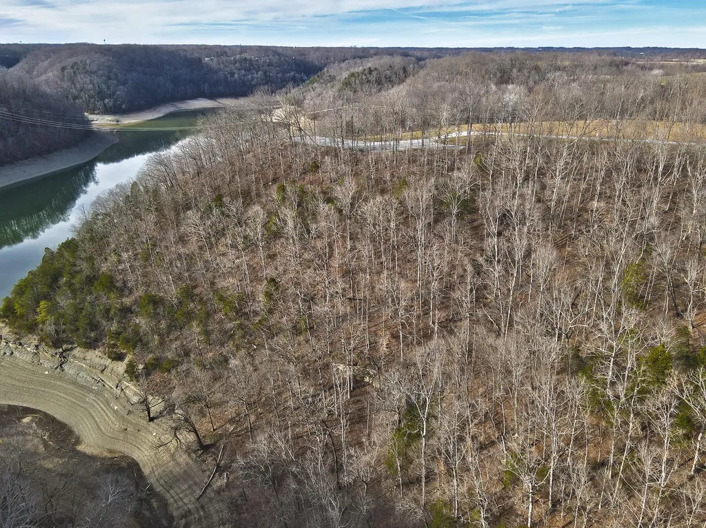 56 Dockery Road Russell Springs KY 42642
