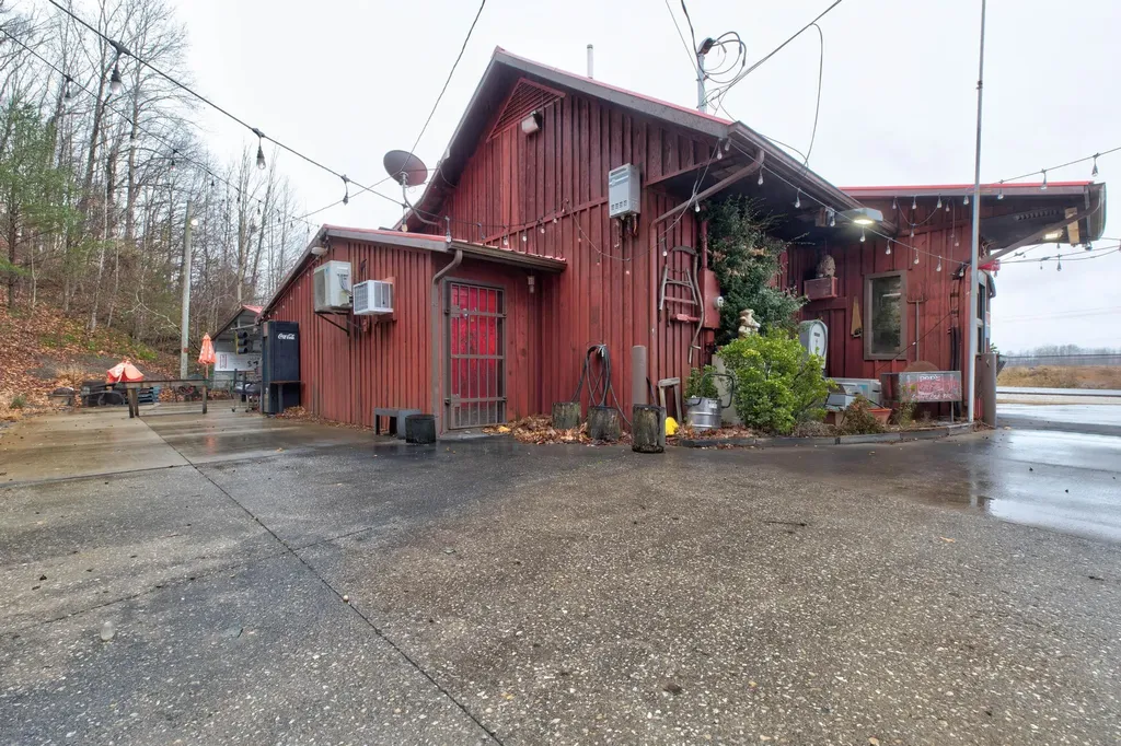 110 Ky-801 Morehead KY 40351