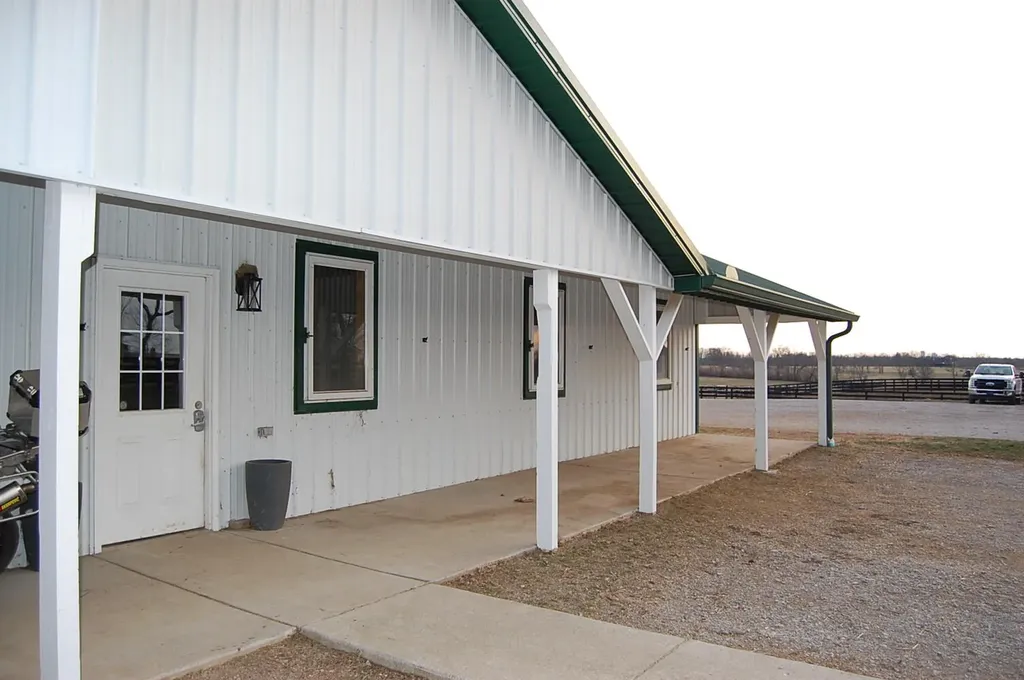 2152 Iron Works Pike Lexington KY 40511