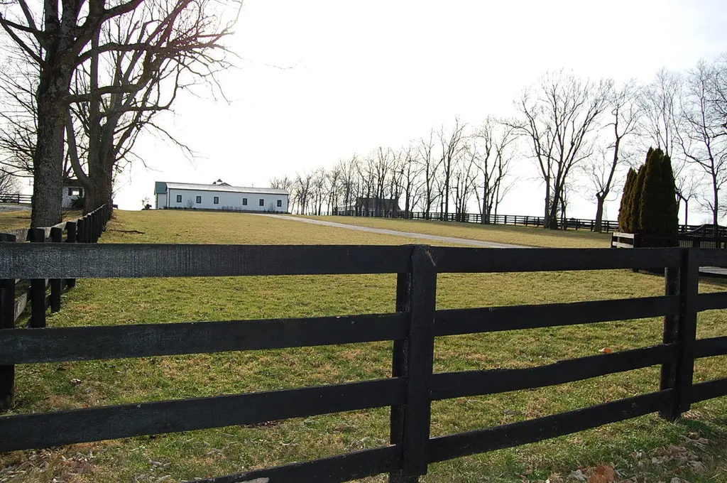 2152 Iron Works Pike Lexington KY 40511