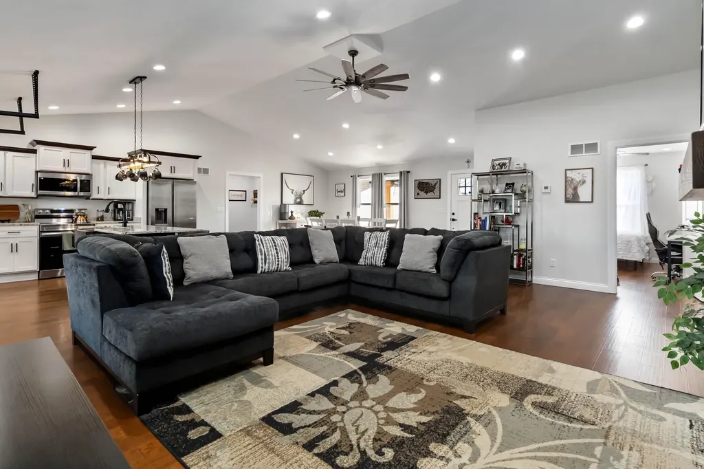 179 Clear Lake Drive Somerset KY 42503