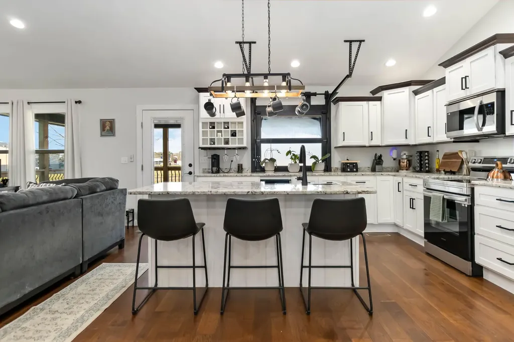 179 Clear Lake Drive Somerset KY 42503