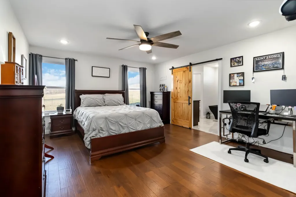 179 Clear Lake Drive Somerset KY 42503