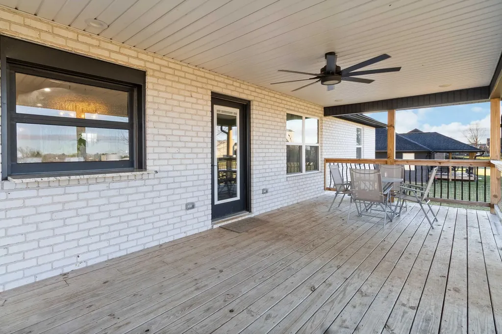 179 Clear Lake Drive Somerset KY 42503