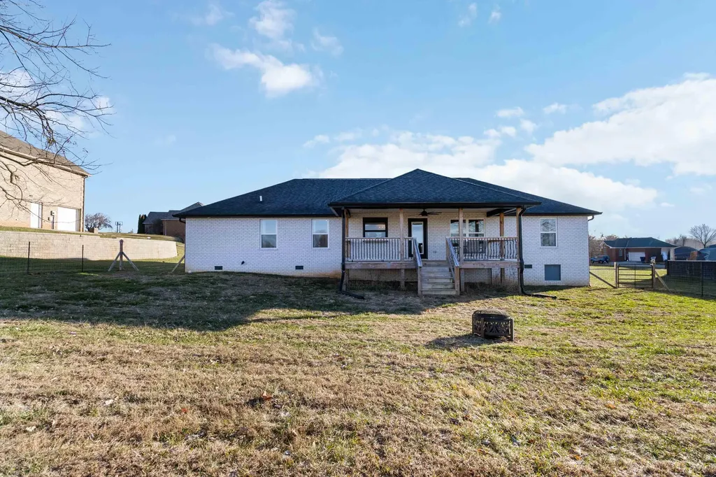 179 Clear Lake Drive Somerset KY 42503