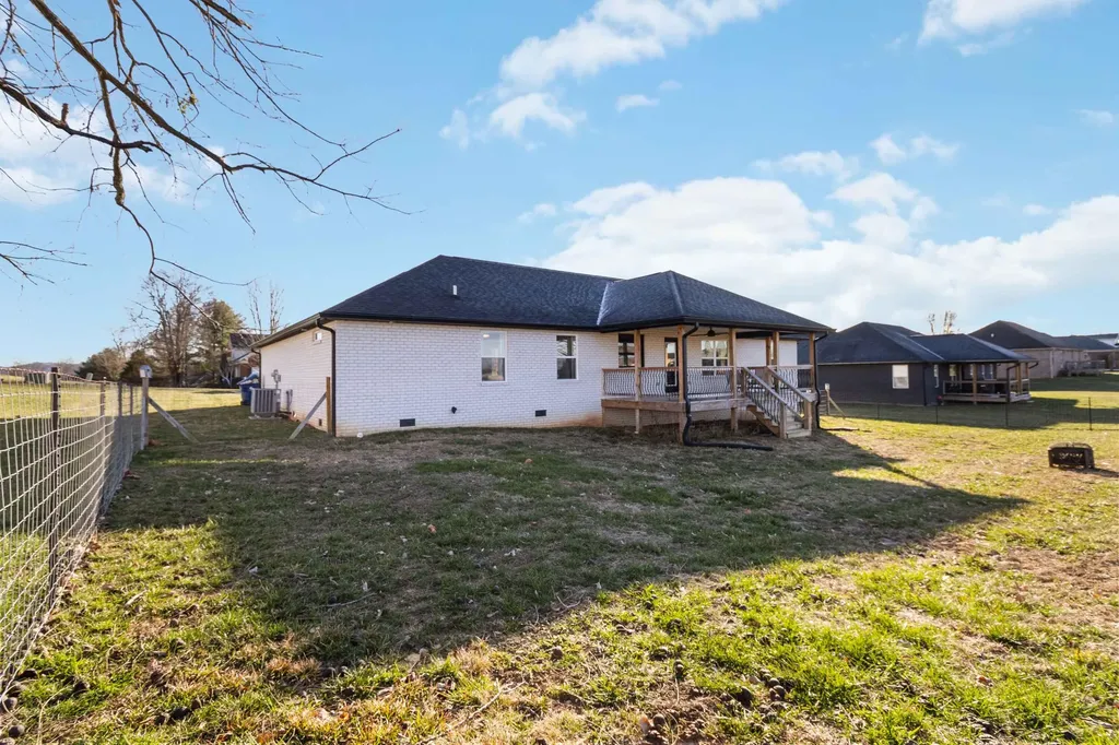 179 Clear Lake Drive Somerset KY 42503