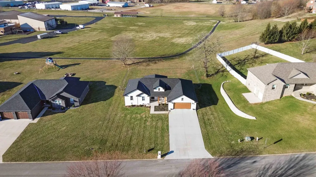 179 Clear Lake Drive Somerset KY 42503