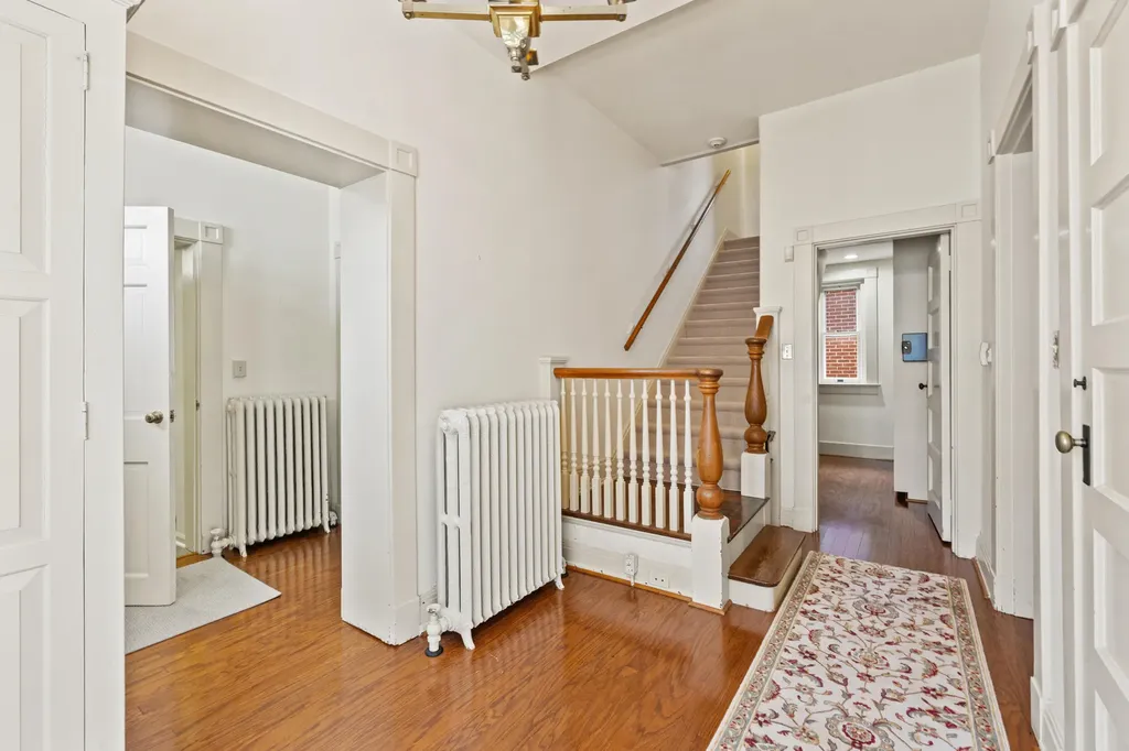 160 Elm Street Versailles KY 40383