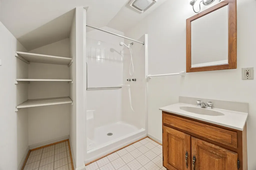 160 Elm Street Versailles KY 40383