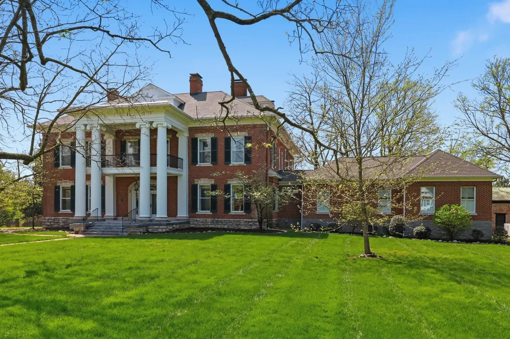 160 Elm Street Versailles KY 40383