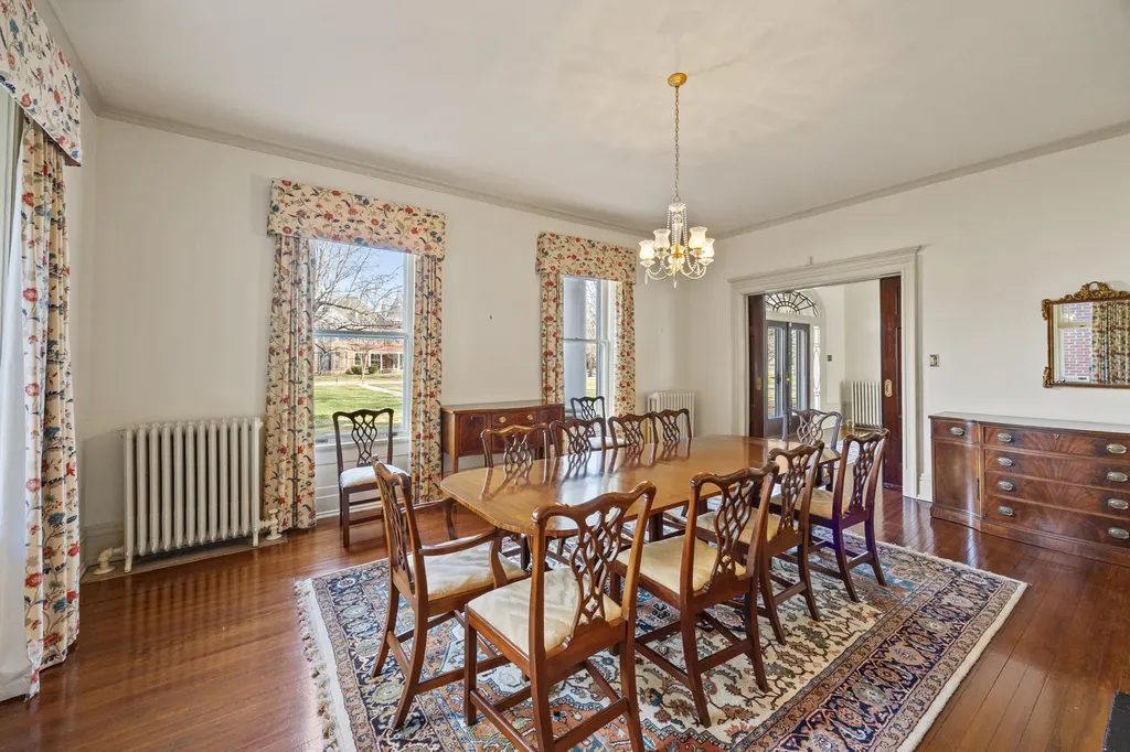 160 Elm Street Versailles KY 40383