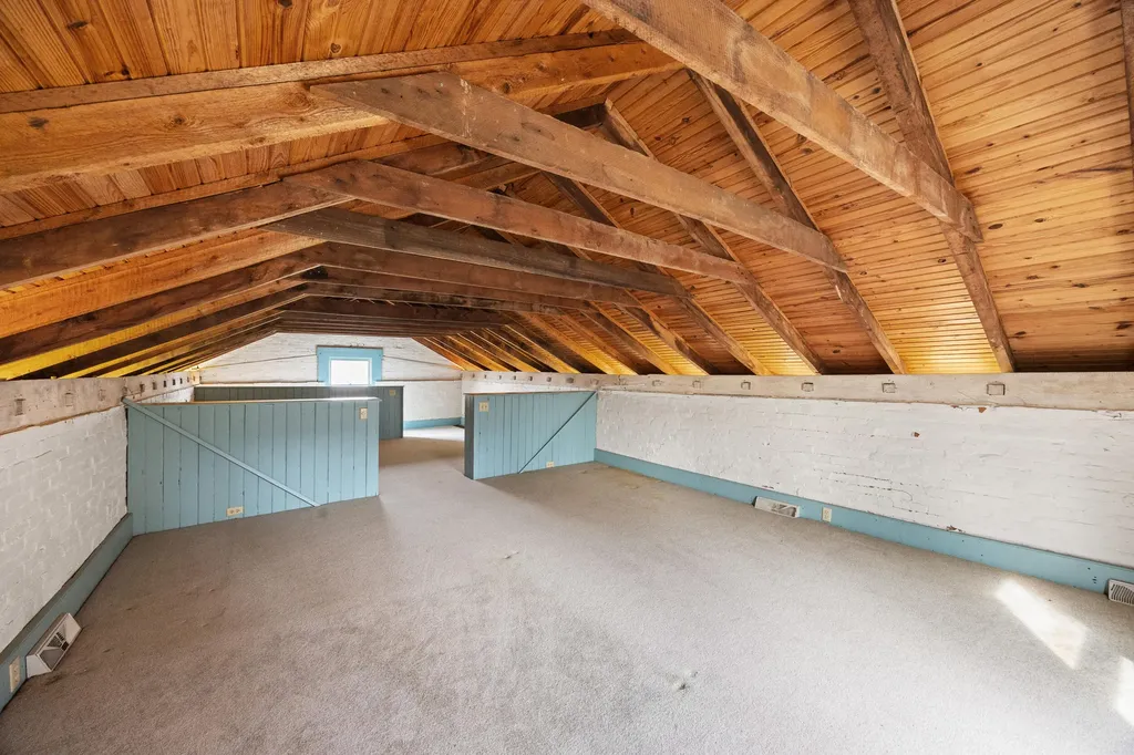 160 Elm Street Versailles KY 40383