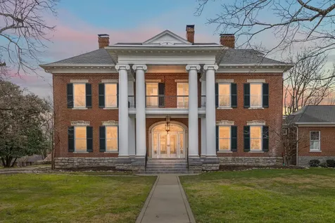 160 Elm Street Versailles KY 40383