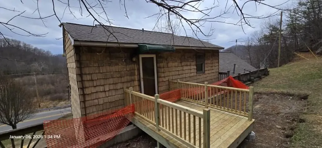 4229 Us-421 Manchester KY 40962