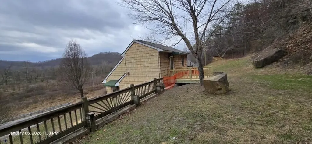 4229 Us-421 Manchester KY 40962