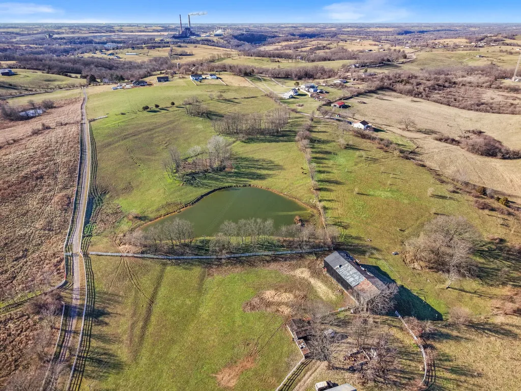 2458 High Bridge Road Lancaster KY 40444