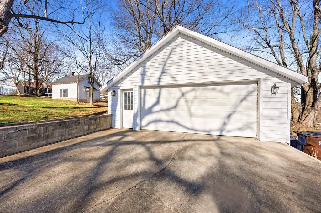 2458 High Bridge Road Lancaster KY 40444