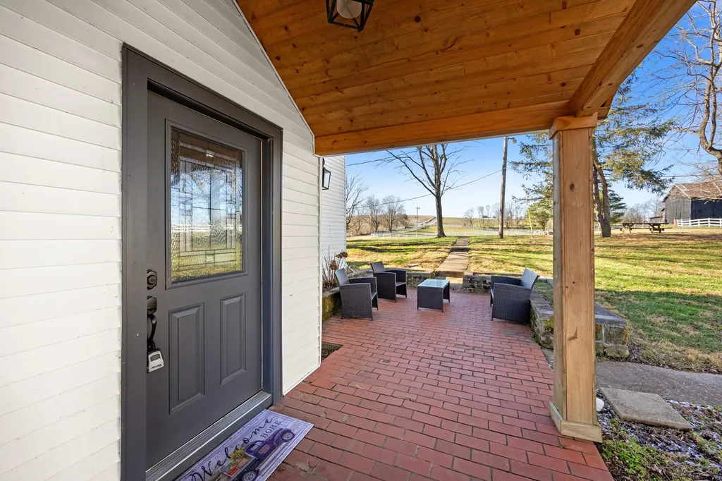 2458 High Bridge Road Lancaster KY 40444