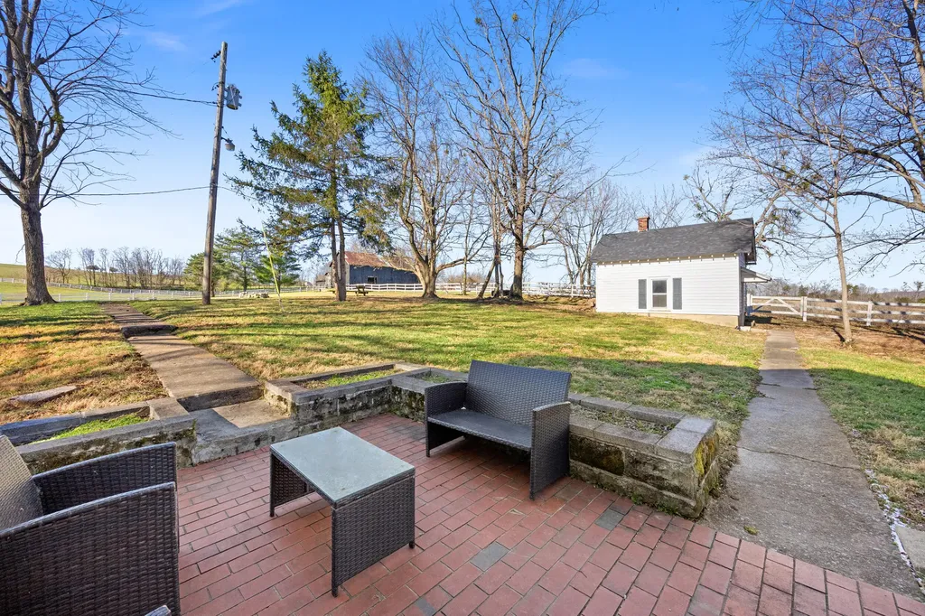 2458 High Bridge Road Lancaster KY 40444