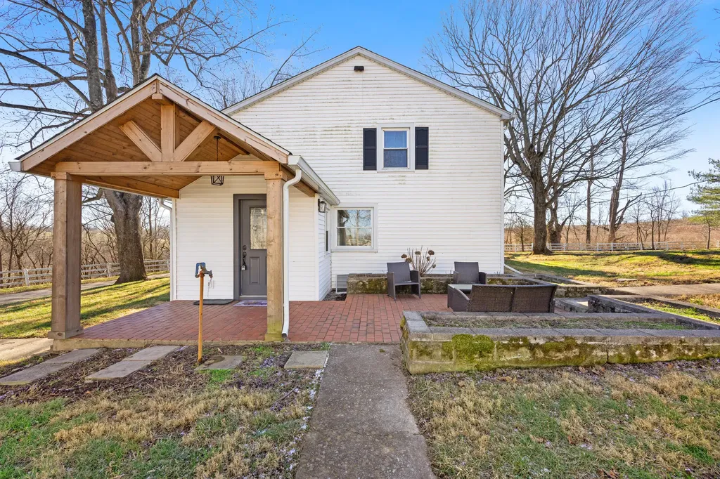 2458 High Bridge Road Lancaster KY 40444