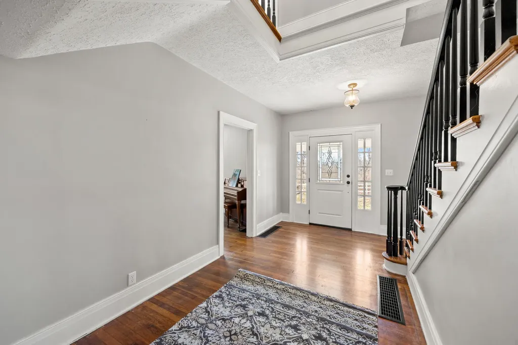 2458 High Bridge Road Lancaster KY 40444