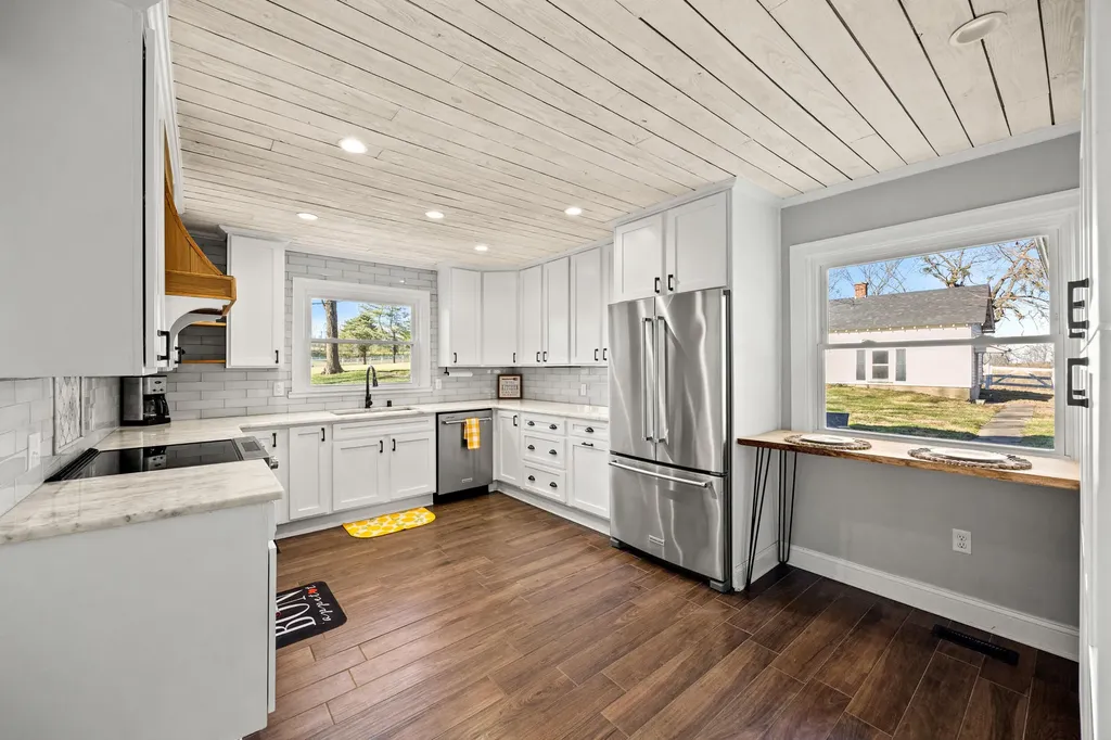 2458 High Bridge Road Lancaster KY 40444