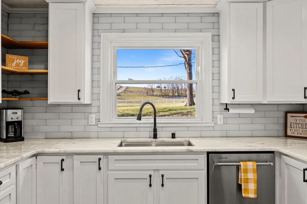 2458 High Bridge Road Lancaster KY 40444