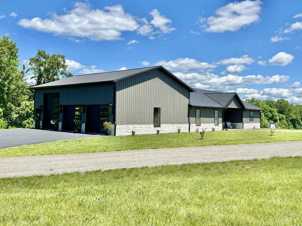 21 Hobart Lane Nancy KY 42544