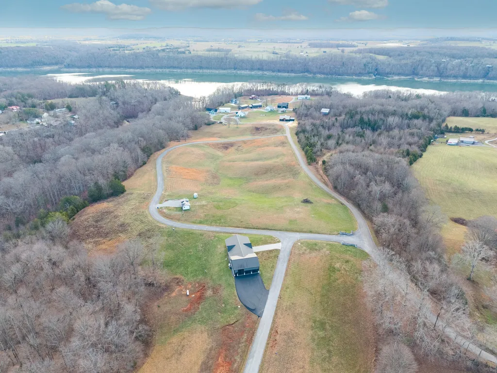 21 Hobart Lane Nancy KY 42544
