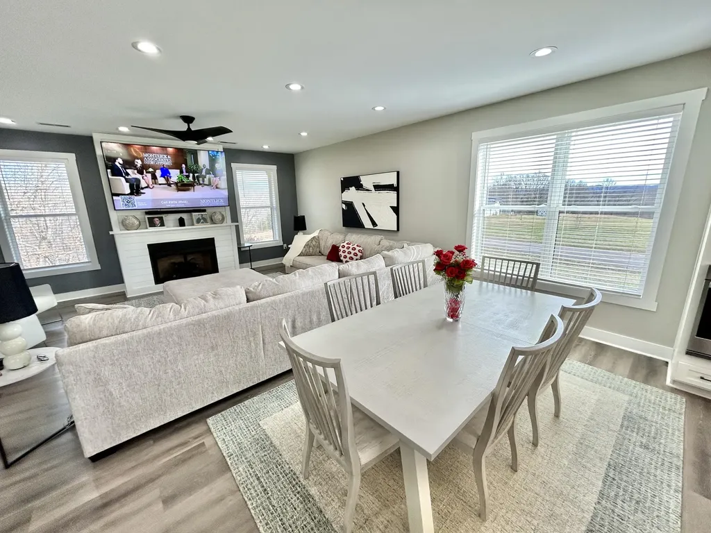 21 Hobart Lane Nancy KY 42544