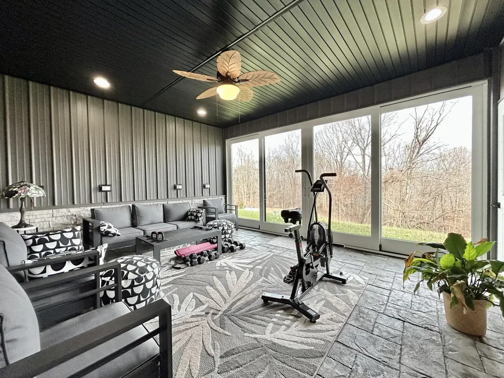21 Hobart Lane Nancy KY 42544