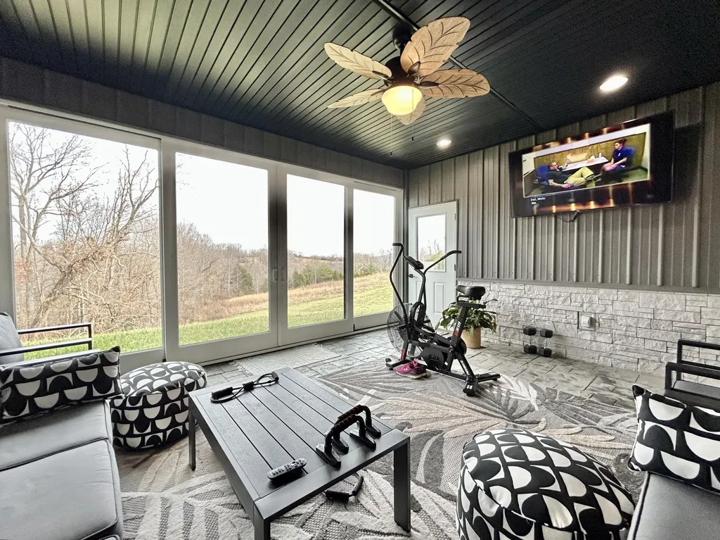 21 Hobart Lane Nancy KY 42544