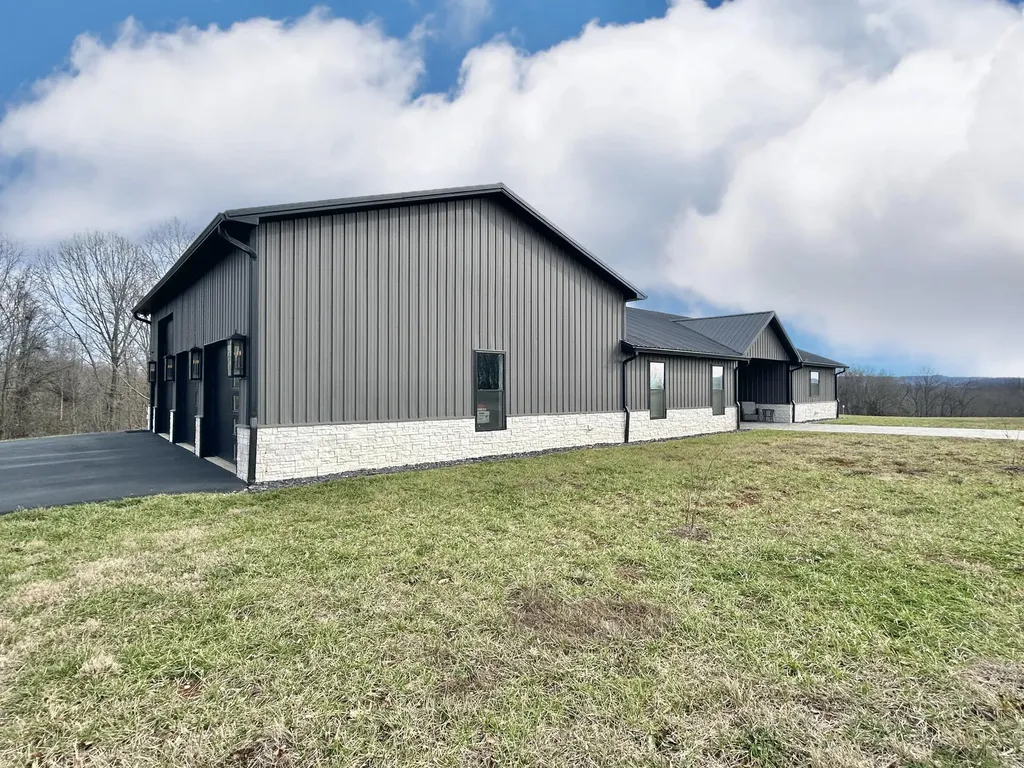 21 Hobart Lane Nancy KY 42544